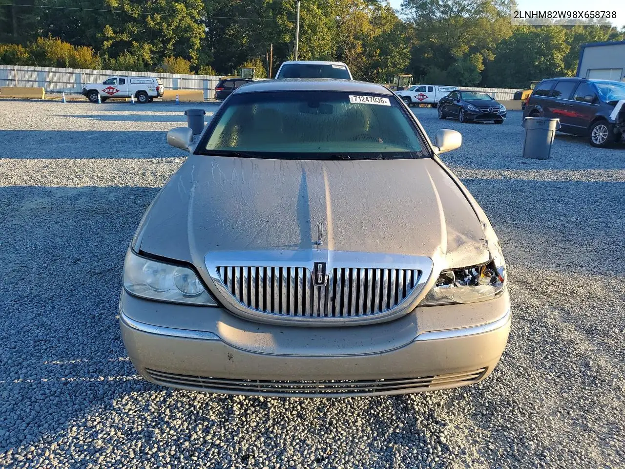2008 LINCOLN TOWN CAR VIN 2LNHM82W98X658738 — фото 5
