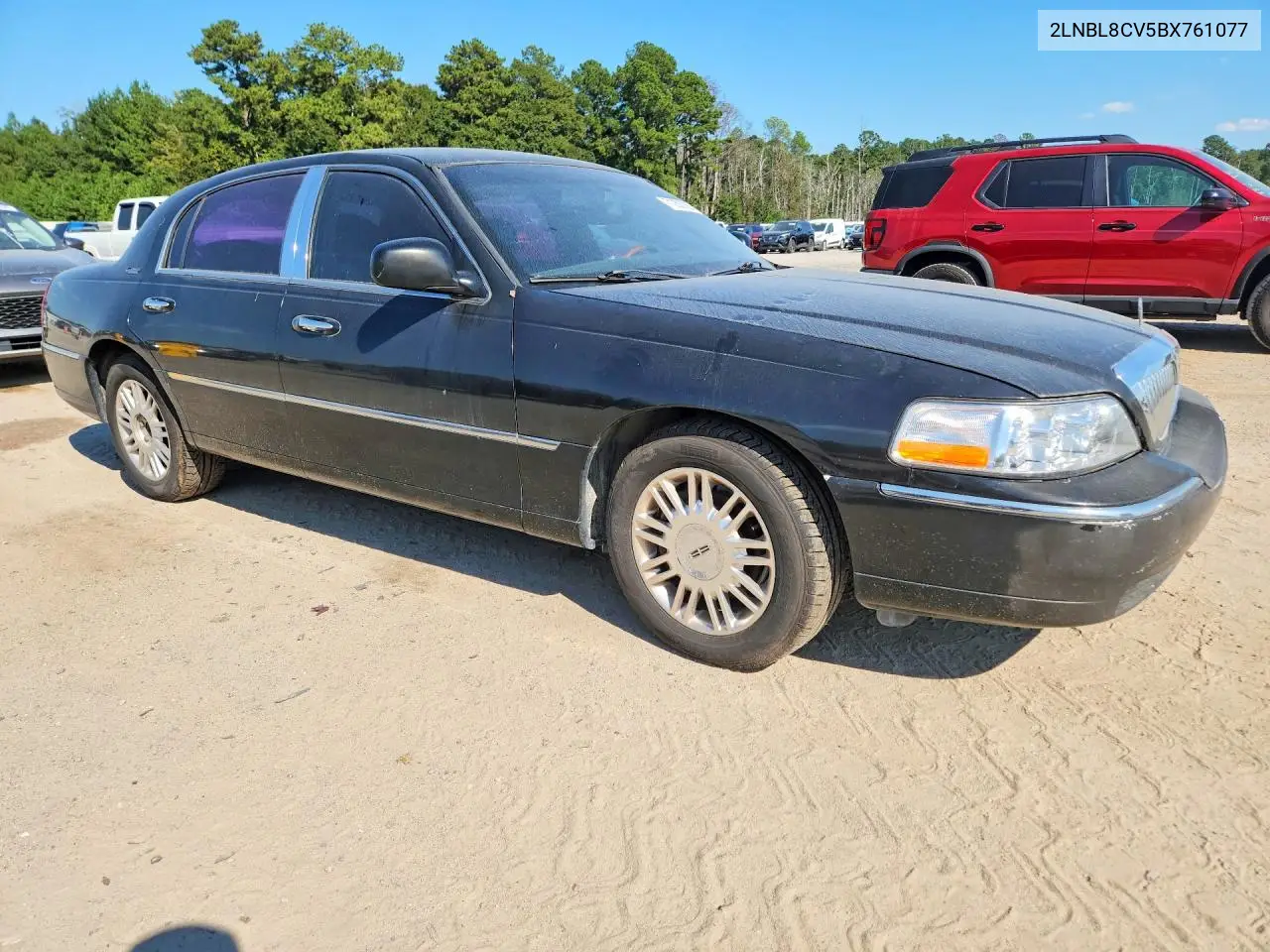 2011 LINCOLN TOWN CAR VIN 2LNBL8CV5BX761077 — фото 4