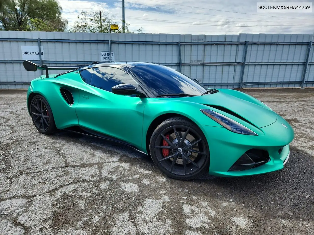 2024 LOTUS EMIRA VIN SCCLEKMX5RHA44769 — фото 4