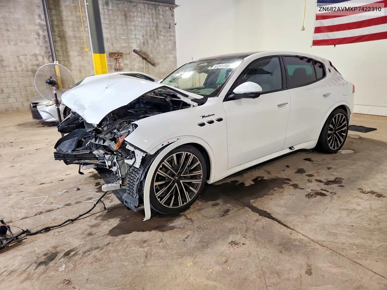 MASERATI GRECALE 2023, VIN ZN682AVMXP7422310