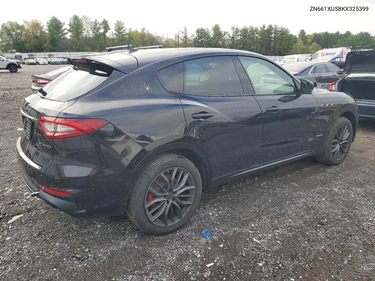 2019 MASERATI LEVANTE VIN ZN661XUS8KX325399 — фото 3