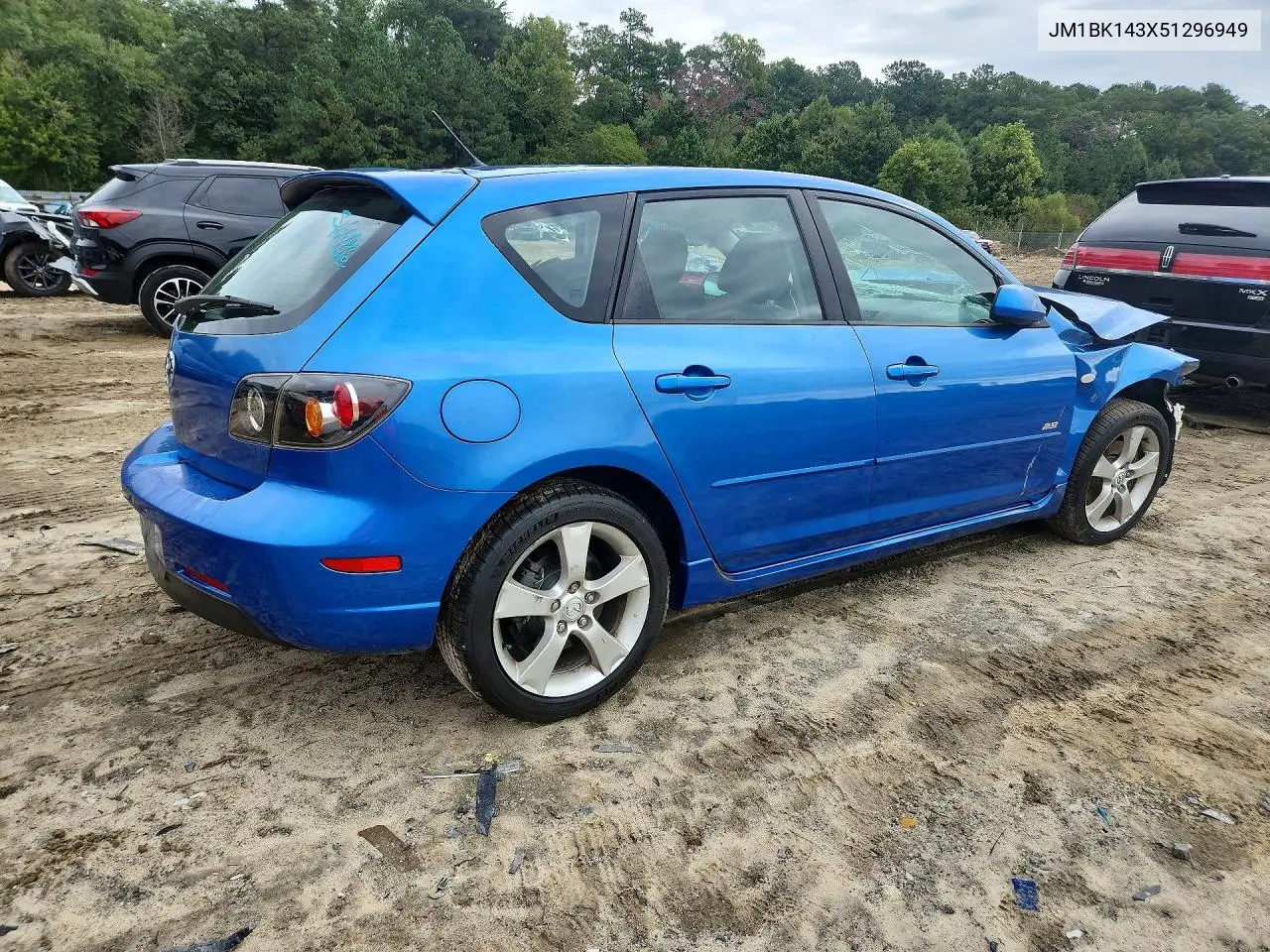 2005 MAZDA 3 VIN JM1BK143X51296949 — фото 3