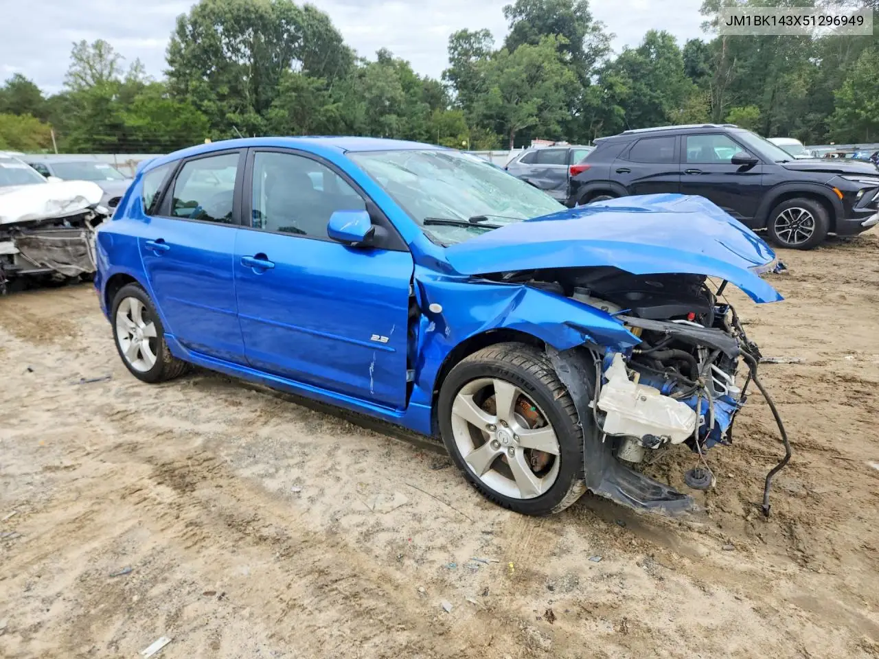 2005 MAZDA 3 VIN JM1BK143X51296949 — фото 4