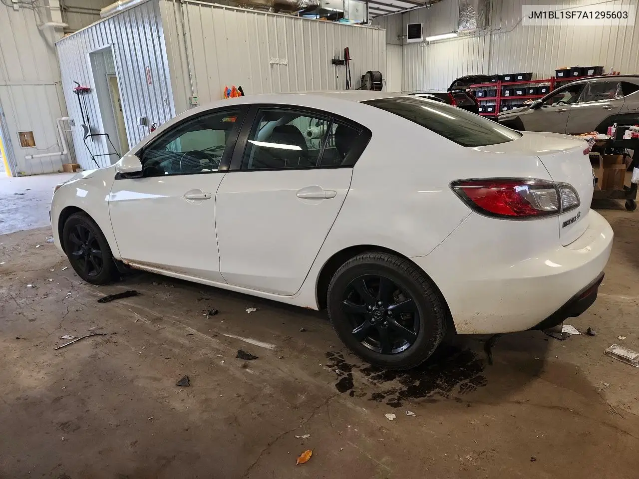 2010 MAZDA 3 VIN JM1BL1SF7A1295603 — фото 2