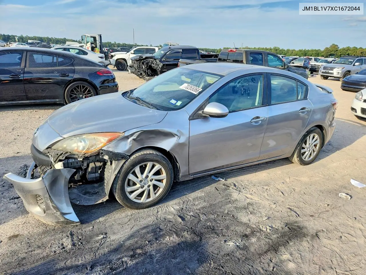 MAZDA 3 2012, VIN JM1BL1V7XC1672044