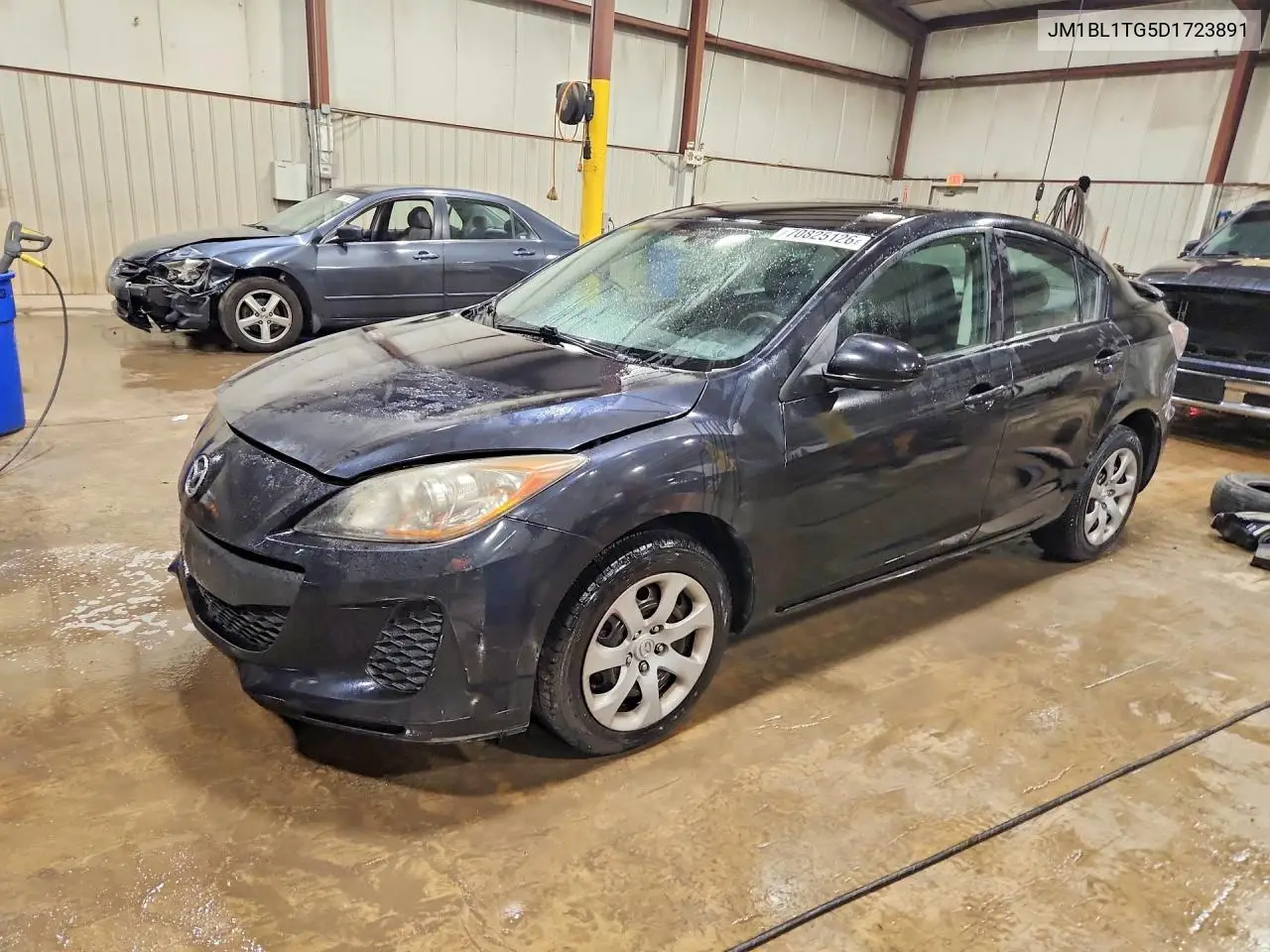 MAZDA 3 2013, VIN JM1BL1TG5D1723891