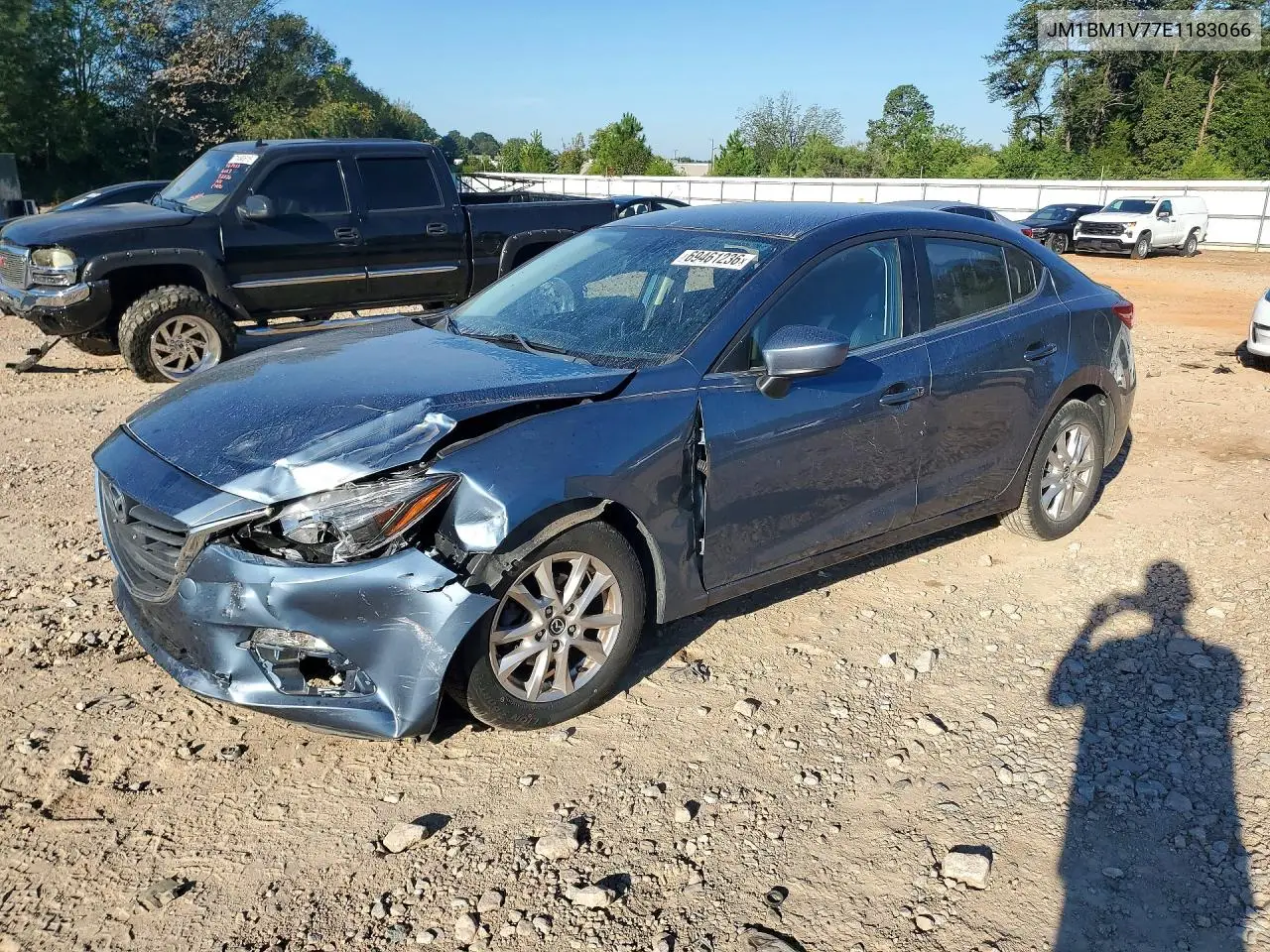 MAZDA 3 2014, VIN JM1BM1V77E1183066