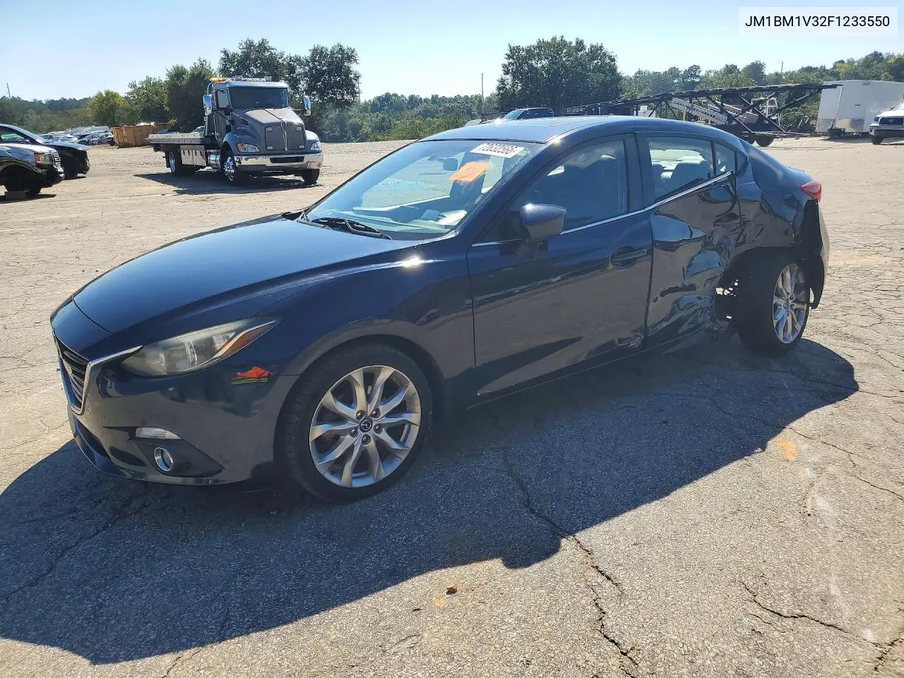 MAZDA 3 2015, VIN JM1BM1V32F1233550