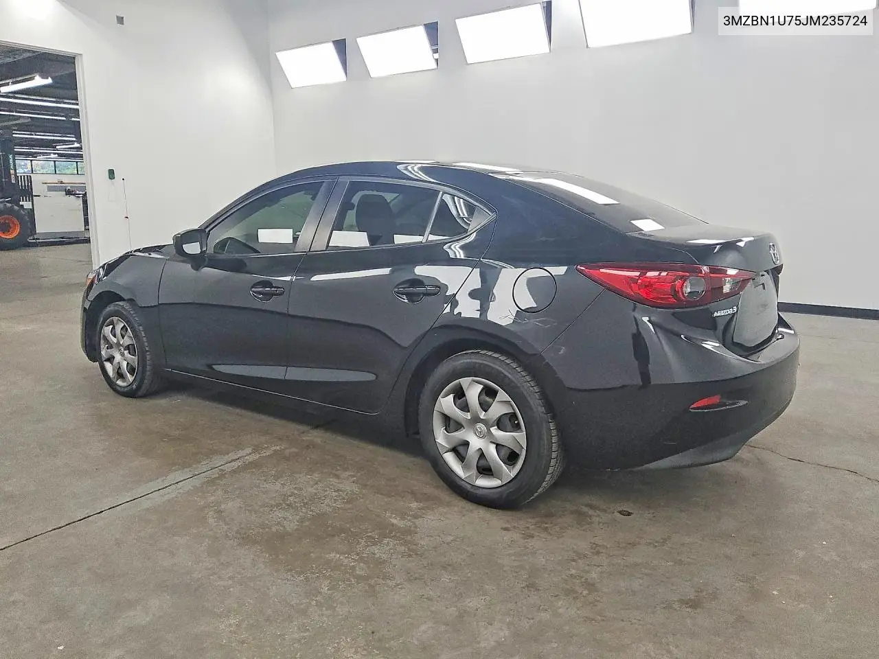 2018 MAZDA 3 VIN 3MZBN1U75JM235724 — фото 2