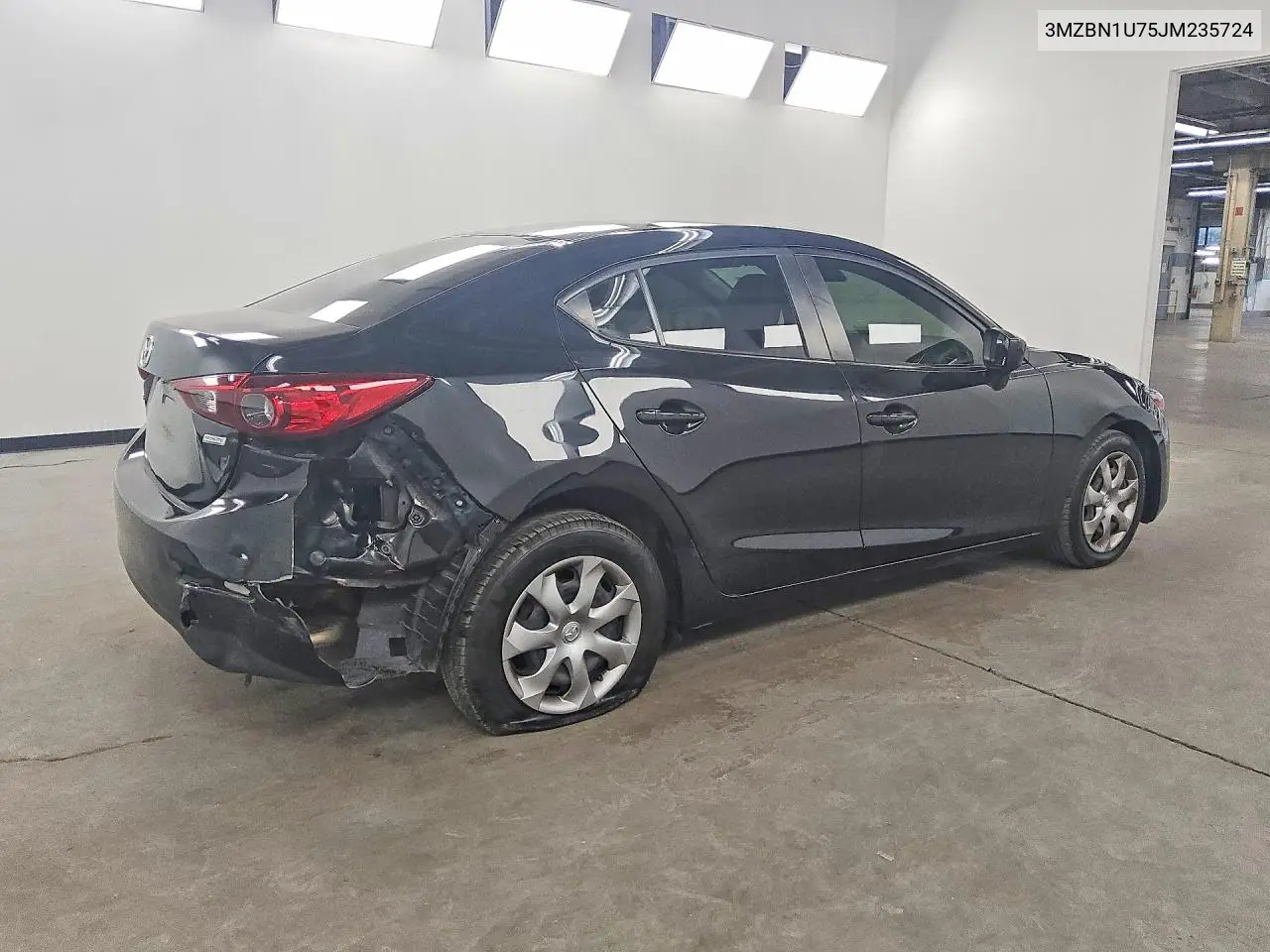 2018 MAZDA 3 VIN 3MZBN1U75JM235724 — фото 3