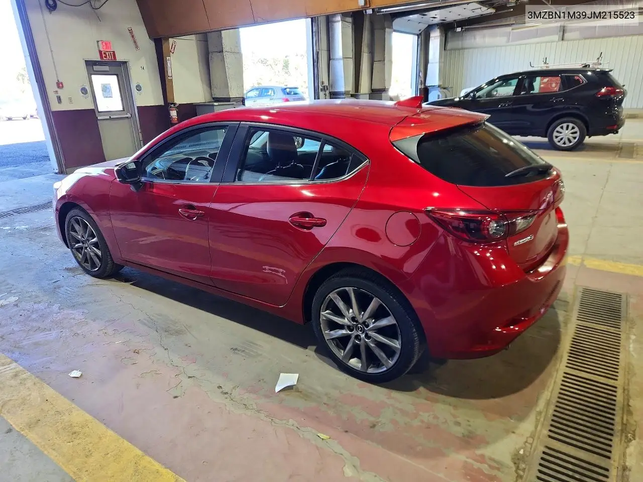 2018 MAZDA 3 VIN 3MZBN1M39JM215523 — фото 2