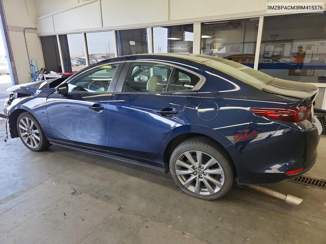 2024 MAZDA 3 VIN 3MZBPACM3RM415376 — фото 2