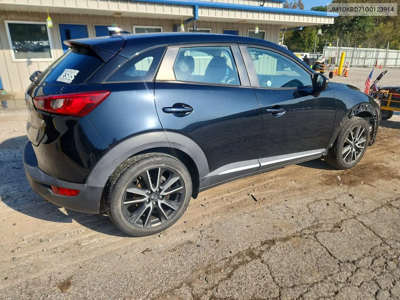 2016 MAZDA CX-3 VIN JM1DKBD71G0123914 — фото 3