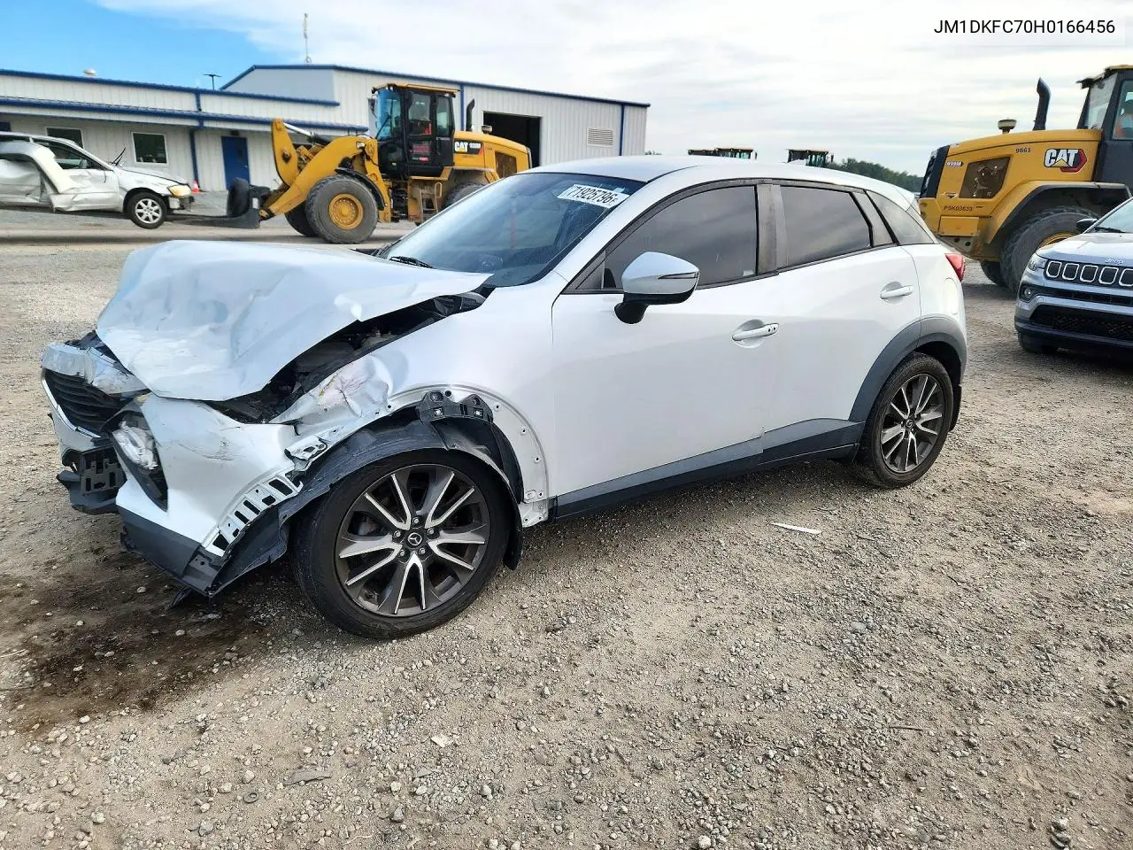 MAZDA CX-3 2017, VIN JM1DKFC70H0166456