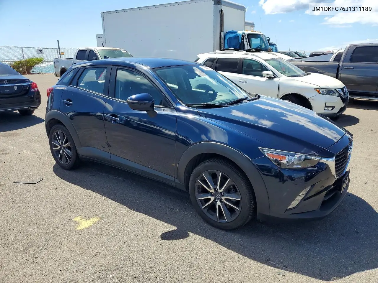 2018 MAZDA CX-3 VIN JM1DKFC76J1311189 — фото 4