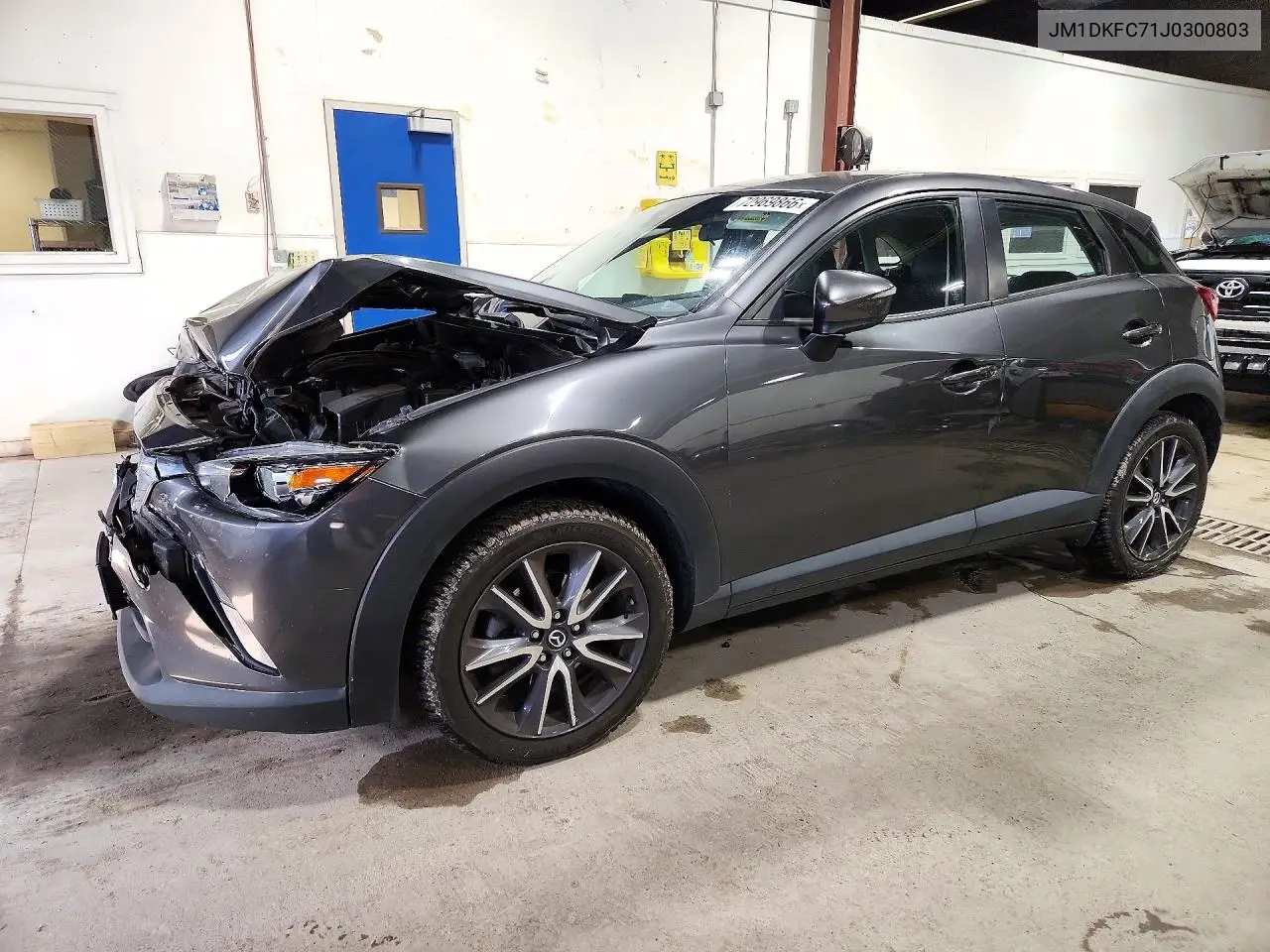 MAZDA CX-3 2018, VIN JM1DKFC71J0300803