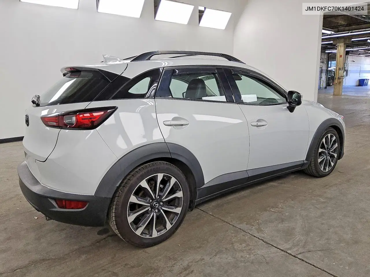 2019 MAZDA CX-3 VIN JM1DKFC70K1401424 — фото 3