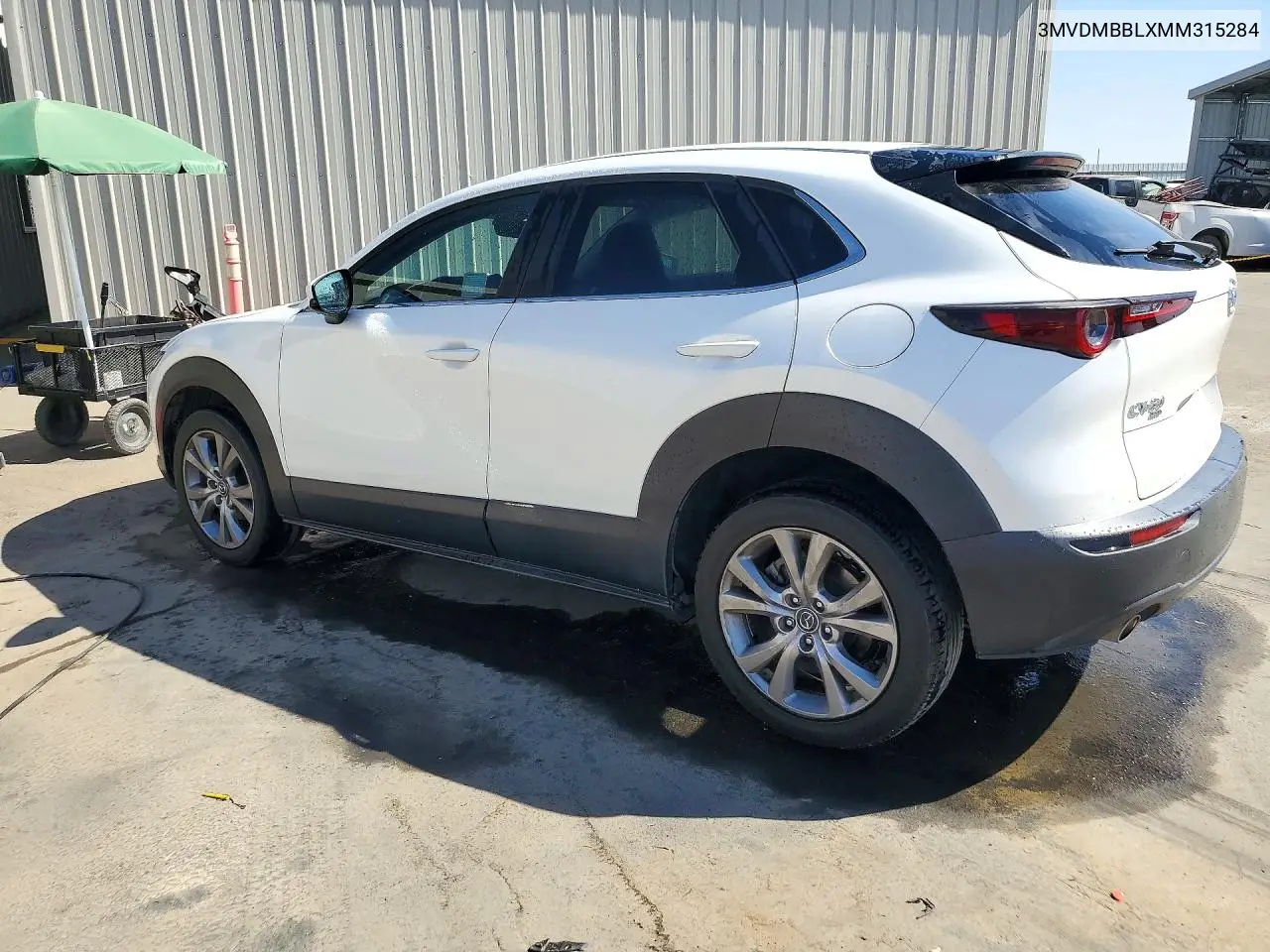 2021 MAZDA CX-30 VIN 3MVDMBBLXMM315284 — фото 2
