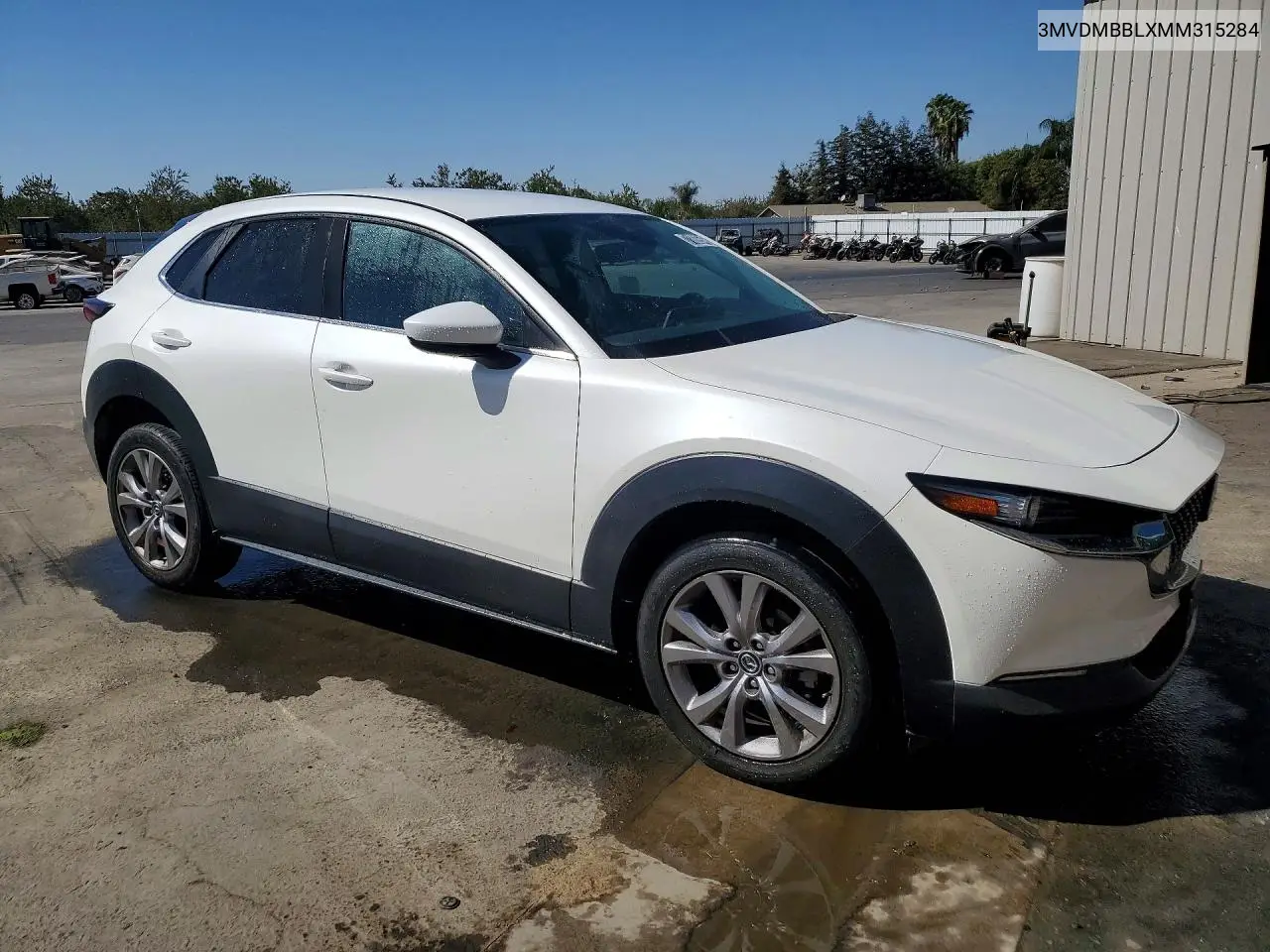 2021 MAZDA CX-30 VIN 3MVDMBBLXMM315284 — фото 4