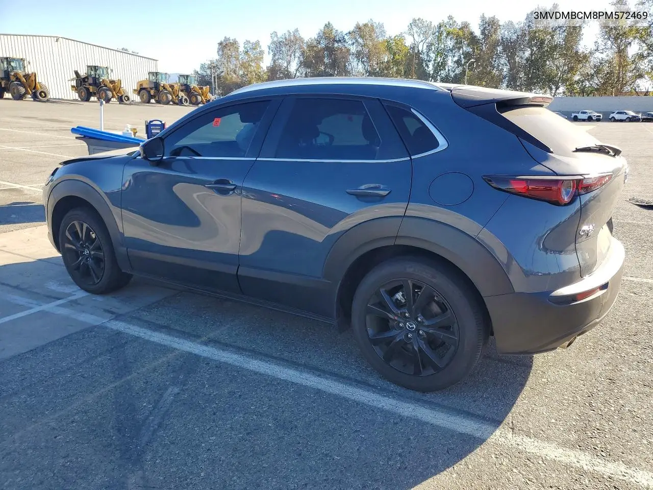 2023 MAZDA CX-30 VIN 3MVDMBCM8PM572469 — фото 2