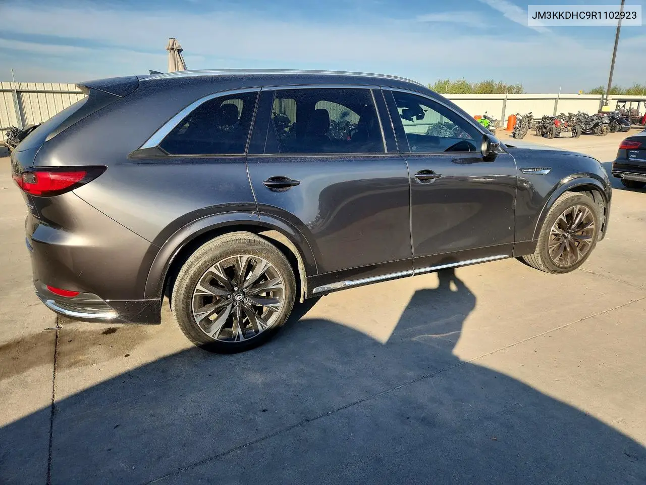 2024 MAZDA CX-90 VIN JM3KKDHC9R1102923 — фото 3