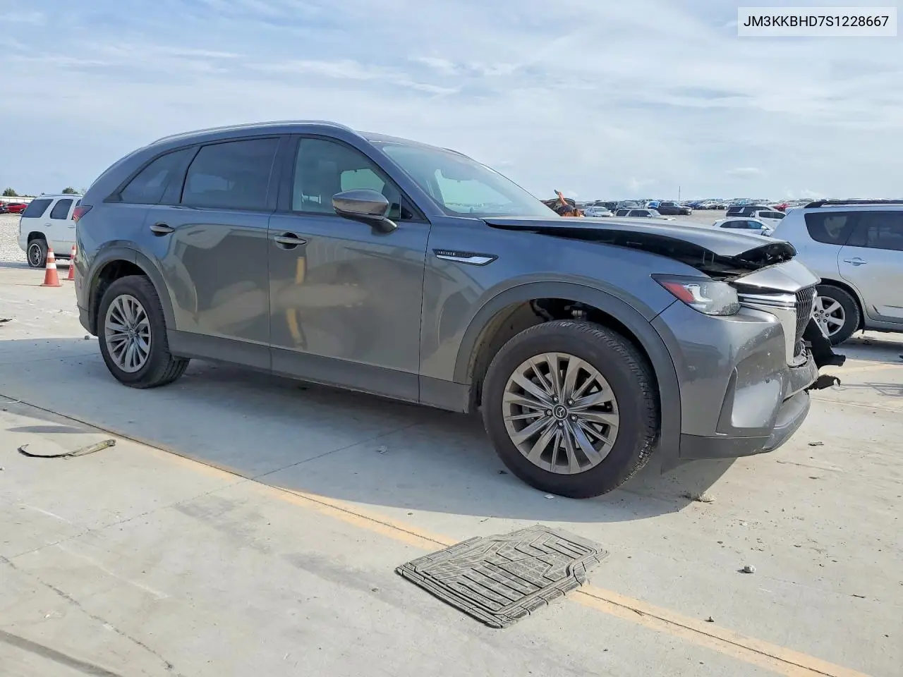 2025 MAZDA CX-90 VIN JM3KKBHD7S1228667 — фото 4