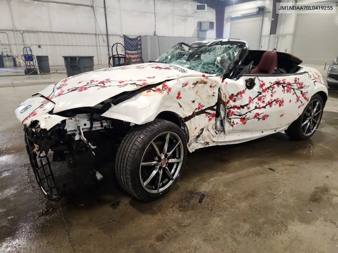MAZDA MX-5 2020, VIN JM1NDAA70L0419255
