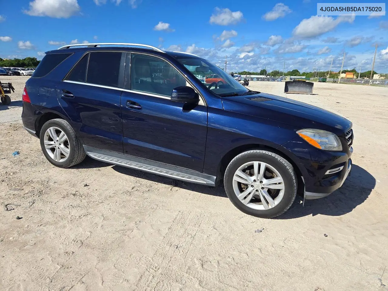 2013 MERCEDES M-KLASSE VIN 4JGDA5HB5DA175020 — фото 4