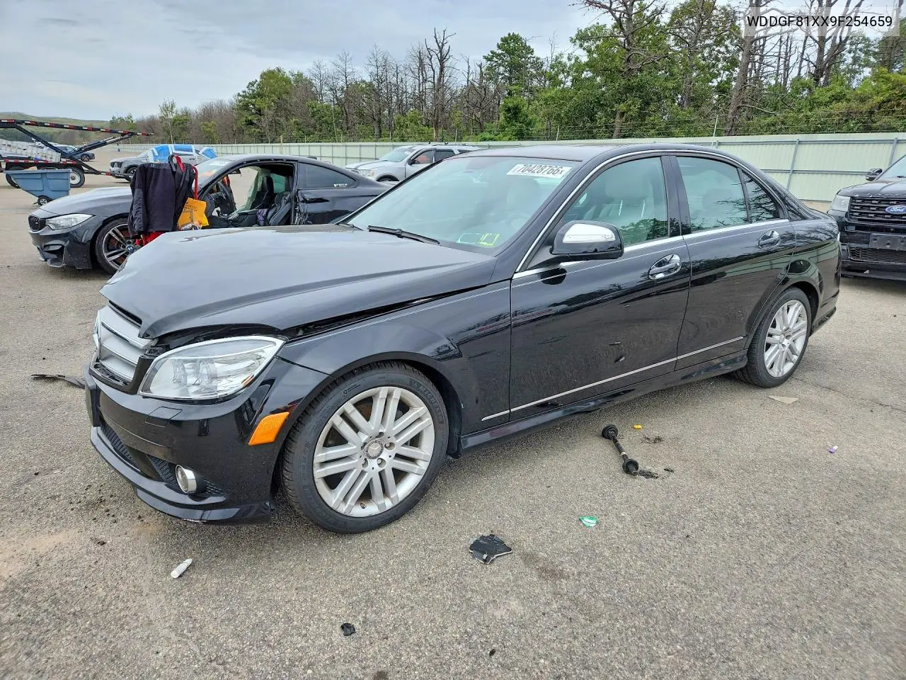 MERCEDES C-KLASSE 2009, VIN WDDGF81XX9F254659