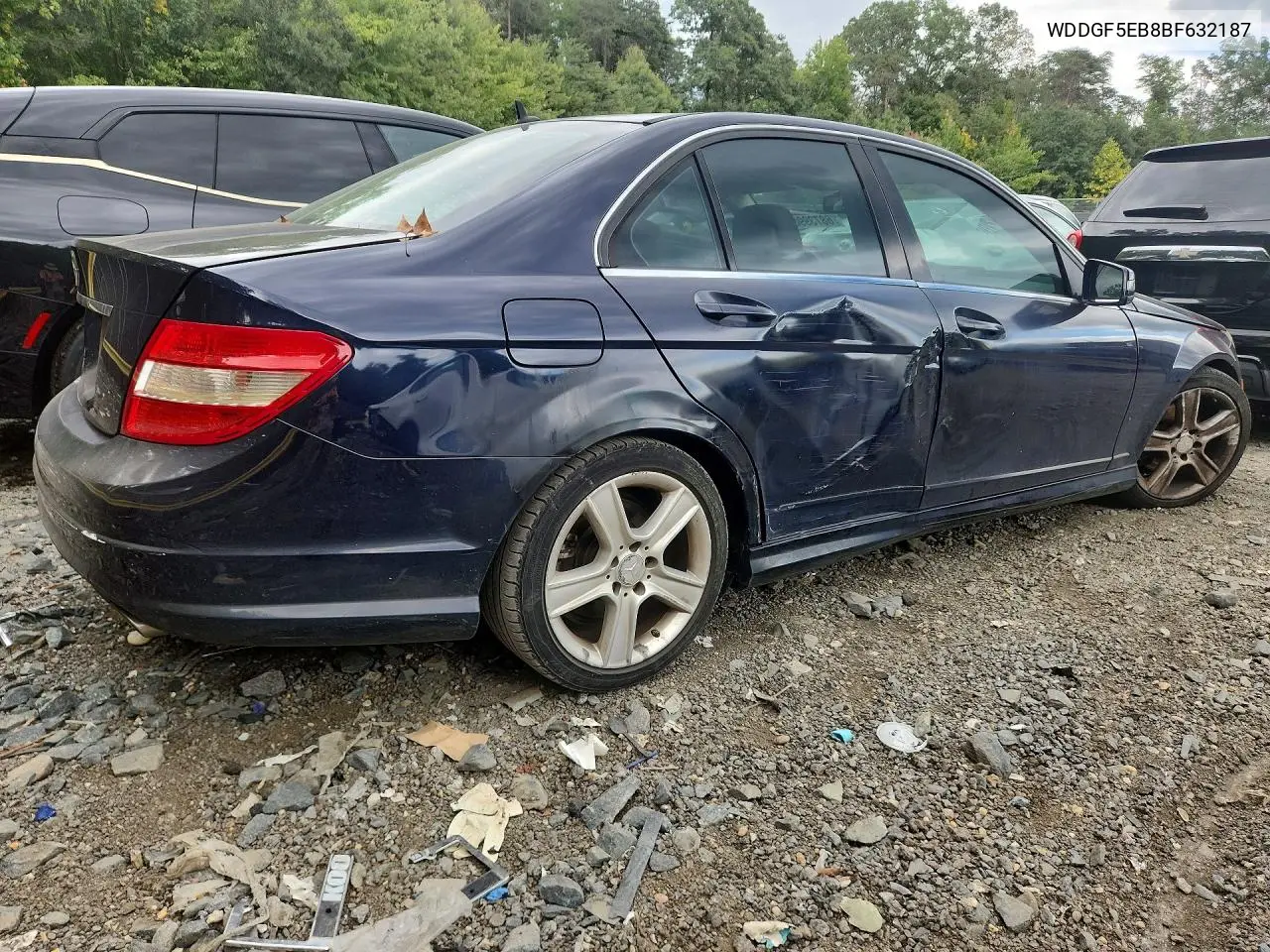 2011 MERCEDES C-KLASSE VIN WDDGF5EB8BF632187 — фото 3