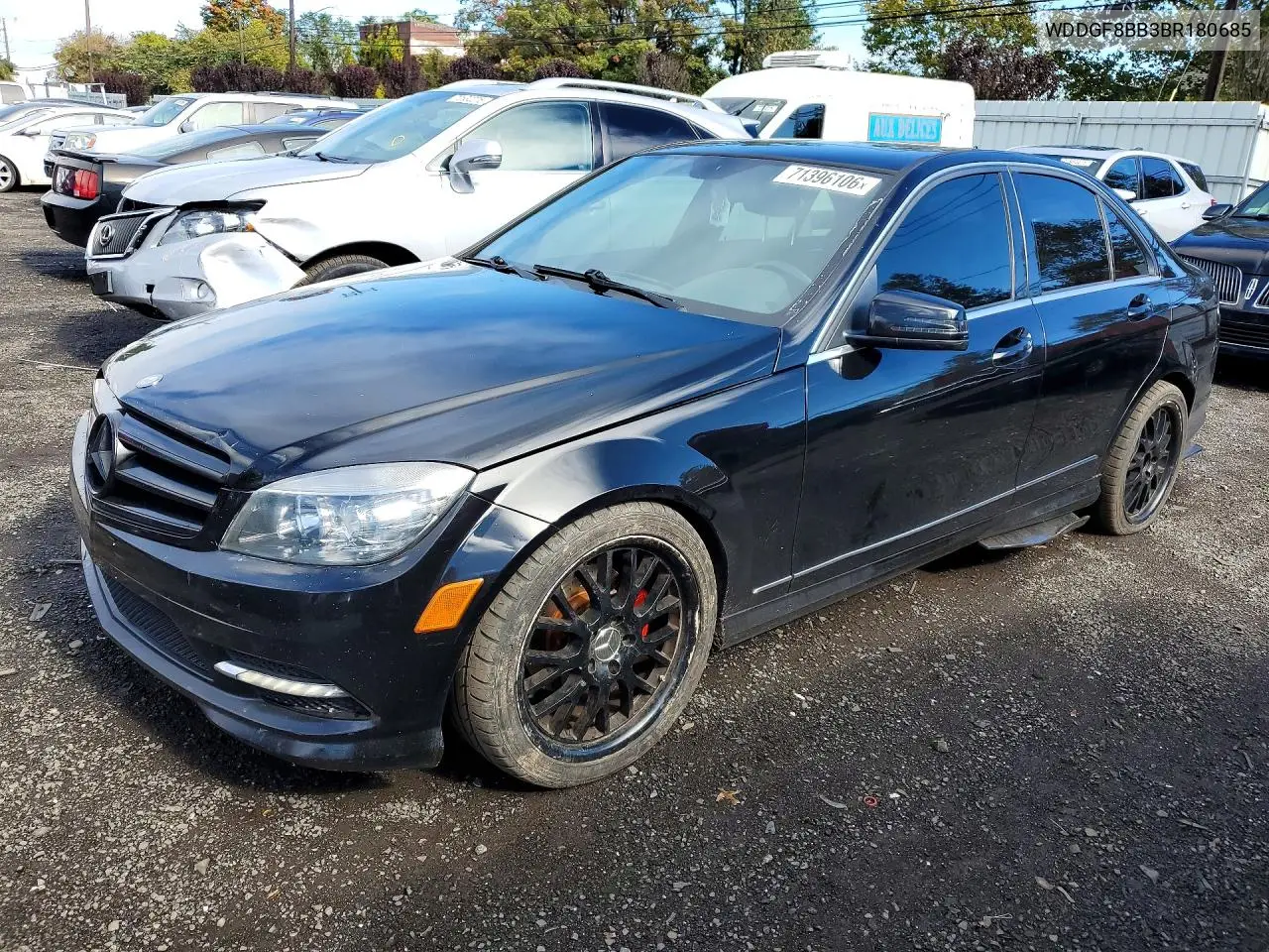 MERCEDES C-KLASSE 2011, VIN WDDGF8BB3BR180685