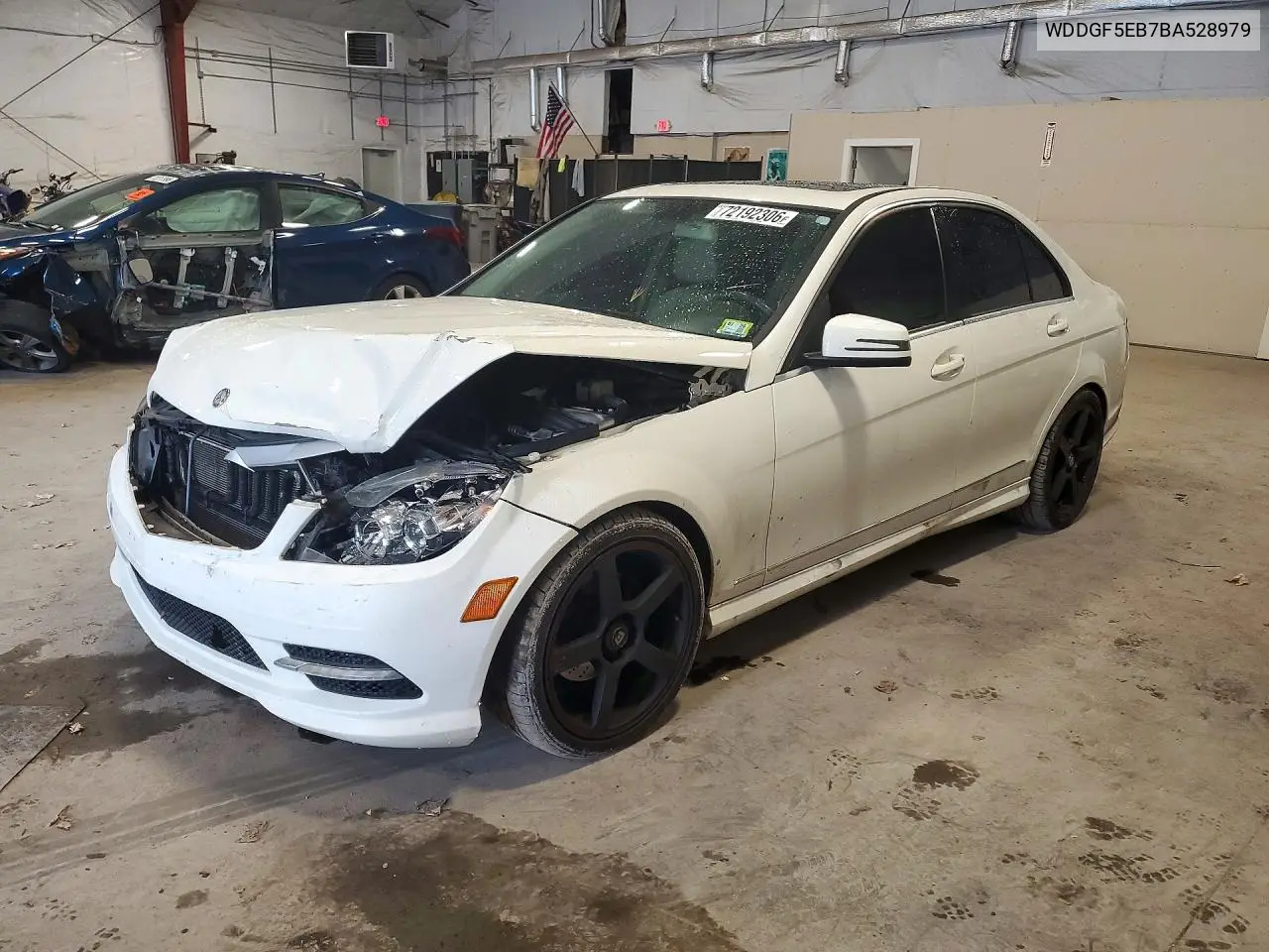 MERCEDES C-KLASSE 2011, VIN WDDGF5EB7BA528979