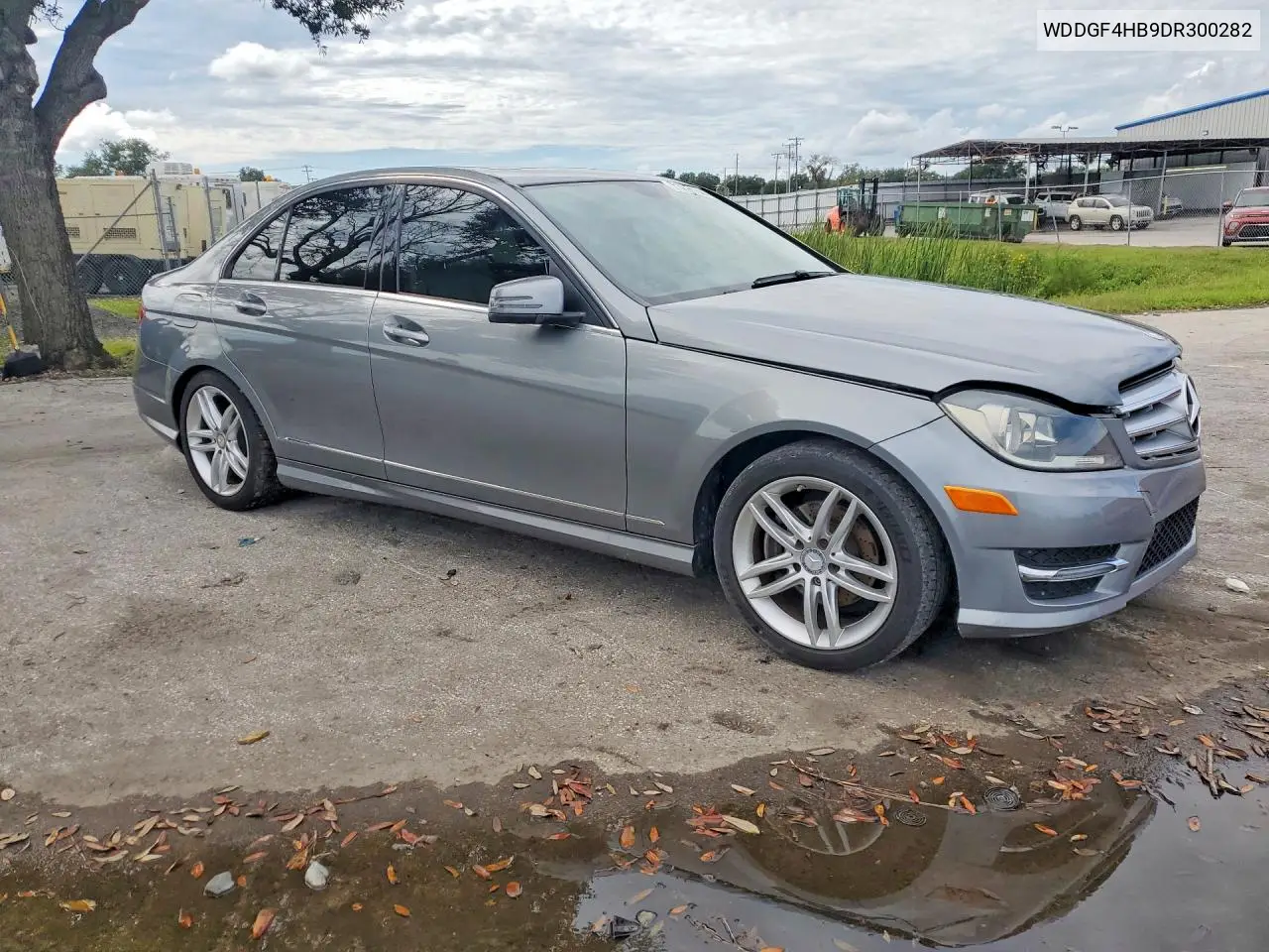 2013 MERCEDES C-KLASSE VIN WDDGF4HB9DR300282 — фото 4