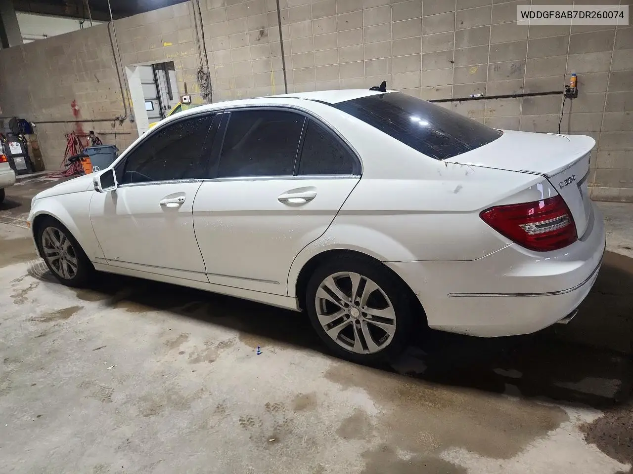 2013 MERCEDES C-KLASSE VIN WDDGF8AB7DR260074 — фото 2