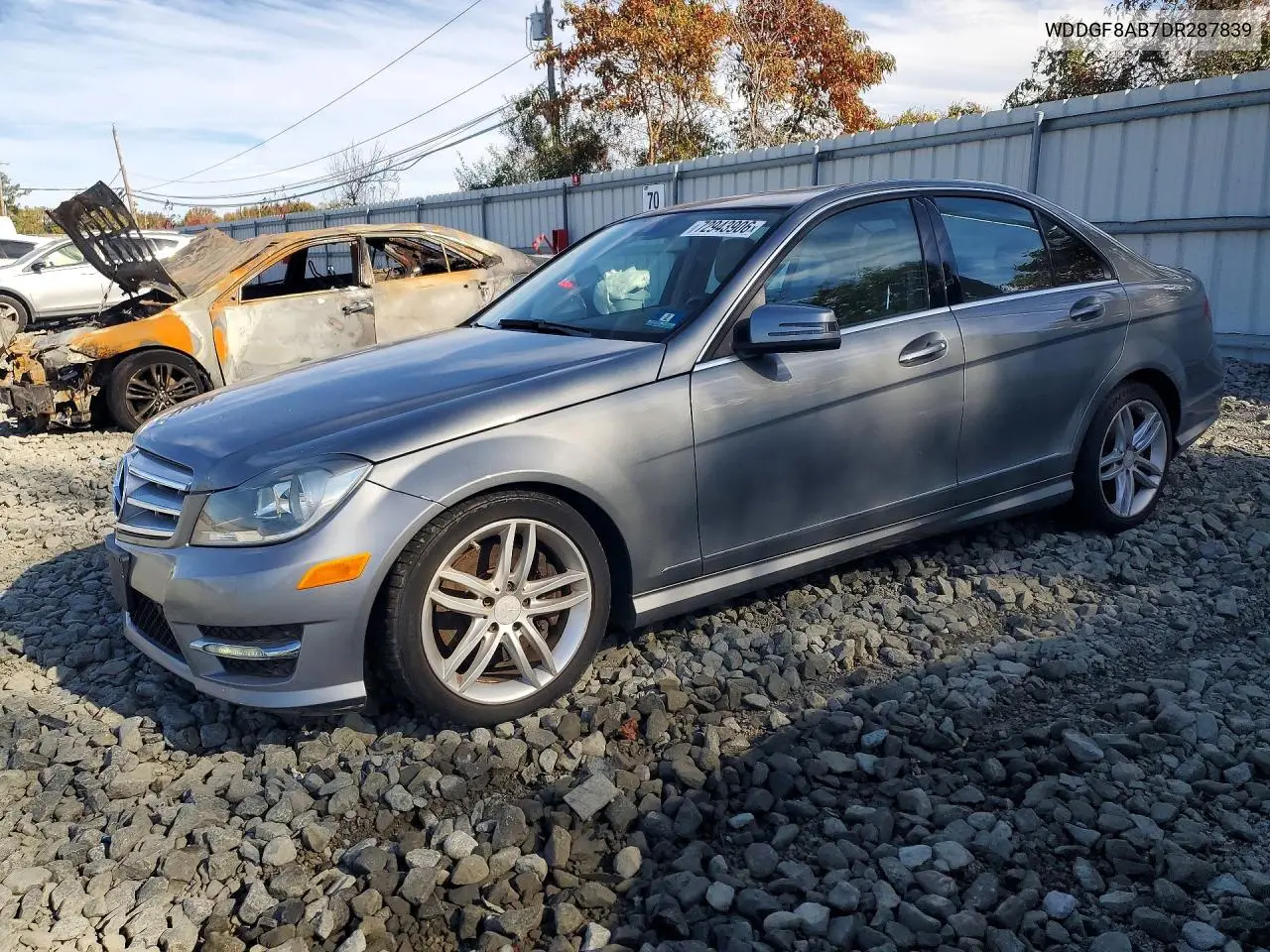MERCEDES C-KLASSE 2013, VIN WDDGF8AB7DR287839