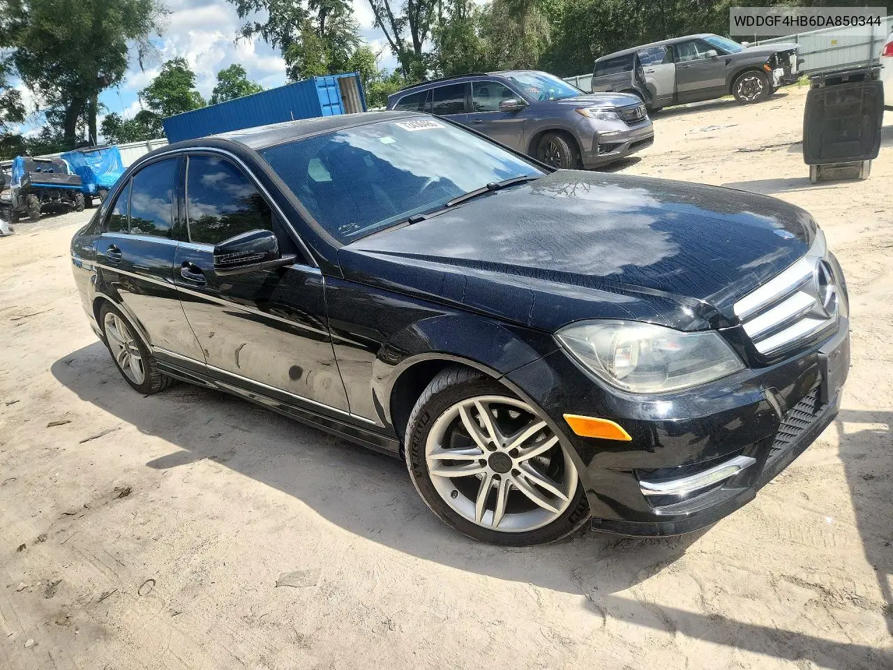 2013 MERCEDES C-KLASSE VIN WDDGF4HB6DA850344 — фото 4