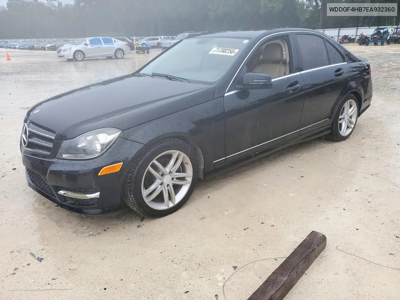 MERCEDES C-KLASSE 2014, VIN WDDGF4HB7EA932360
