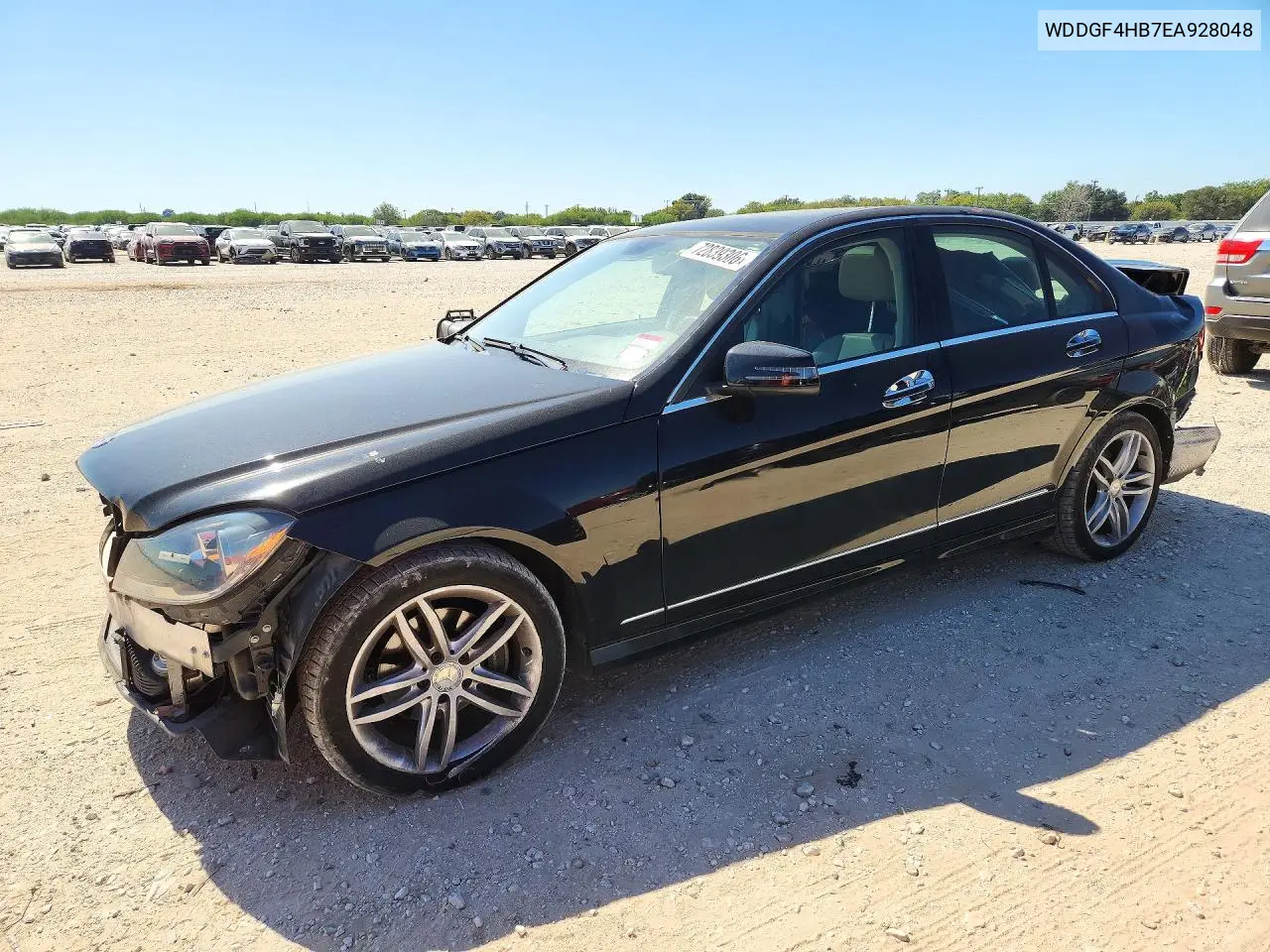 MERCEDES C-KLASSE 2014, VIN WDDGF4HB7EA928048