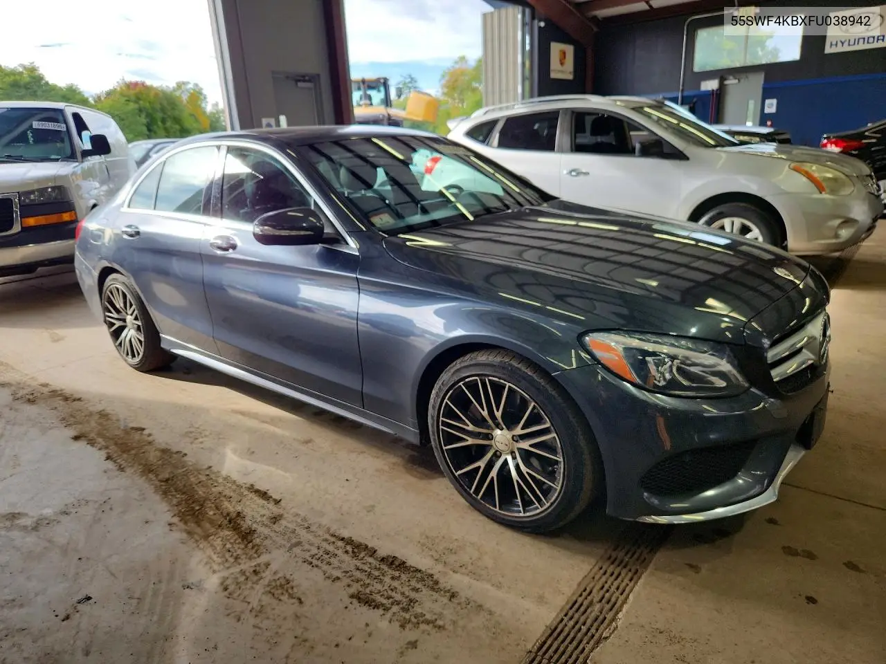 2015 MERCEDES C-KLASSE VIN 55SWF4KBXFU038942 — фото 4