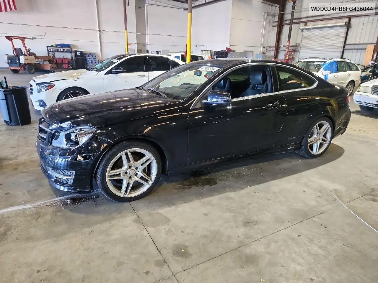 MERCEDES C-KLASSE 2015, VIN WDDGJ4HB8FG436044