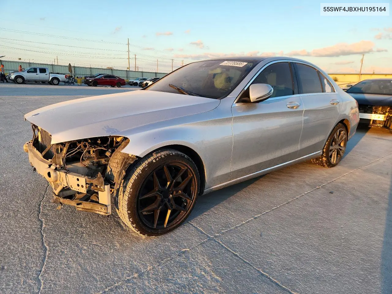 MERCEDES C-KLASSE 2017, VIN 55SWF4JBXHU195164