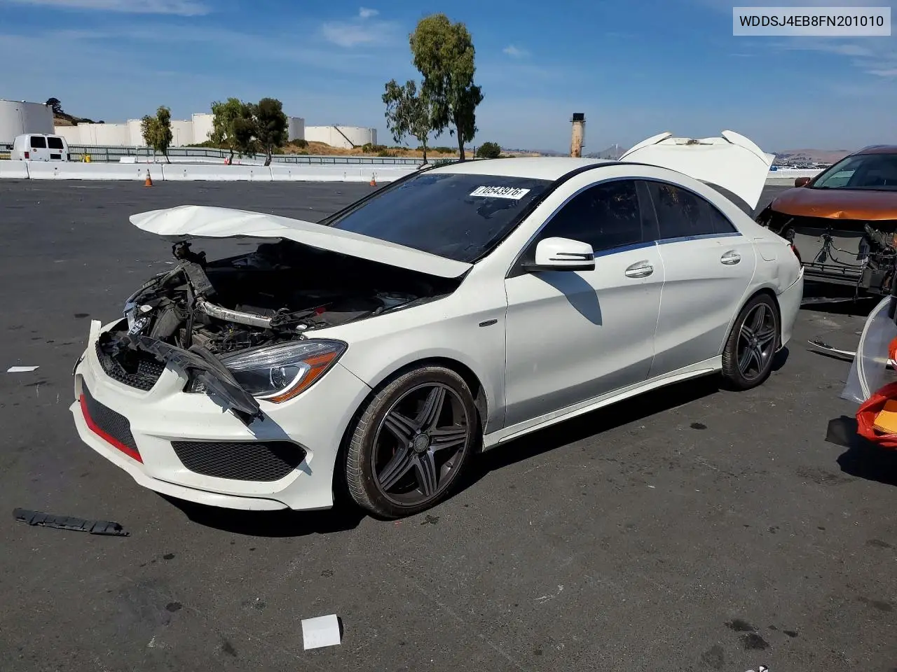 MERCEDES CLA-KLASSE 2015, VIN WDDSJ4EB8FN201010