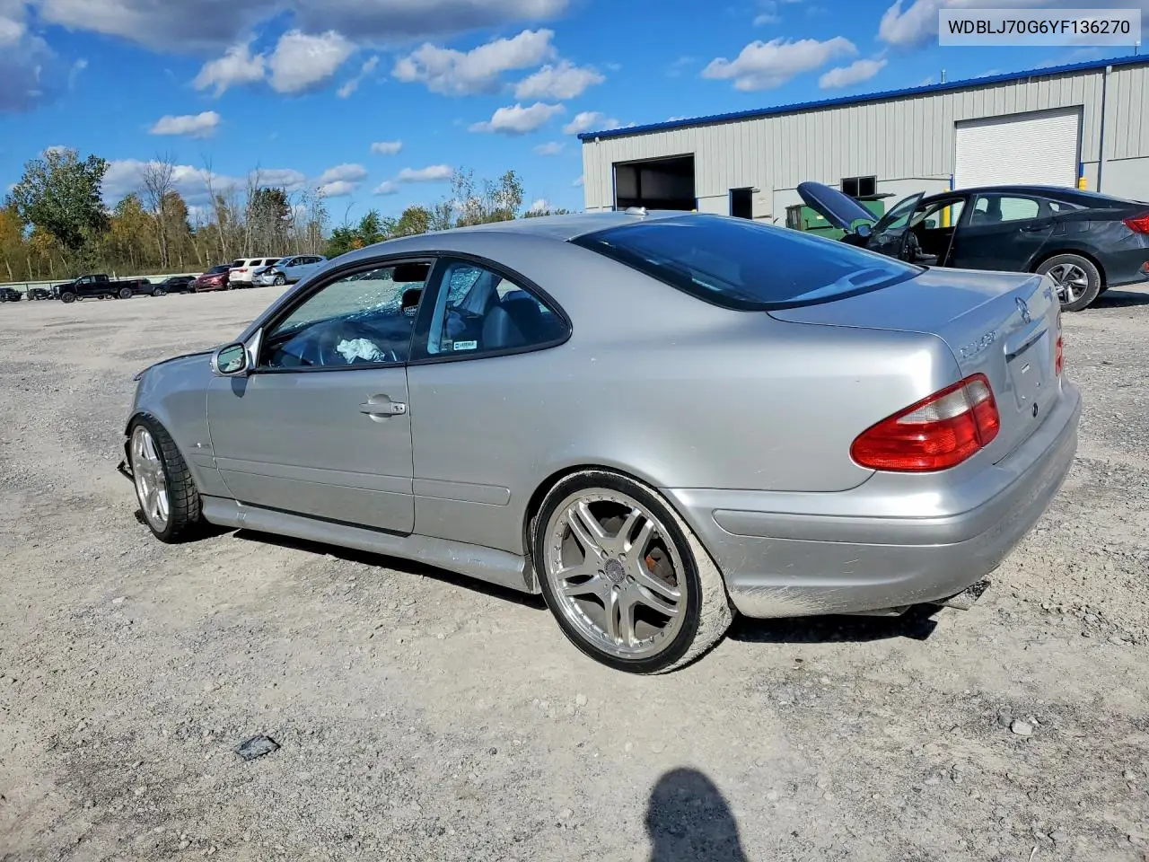 2000 MERCEDES CLK-KLASSE VIN WDBLJ70G6YF136270 — фото 2