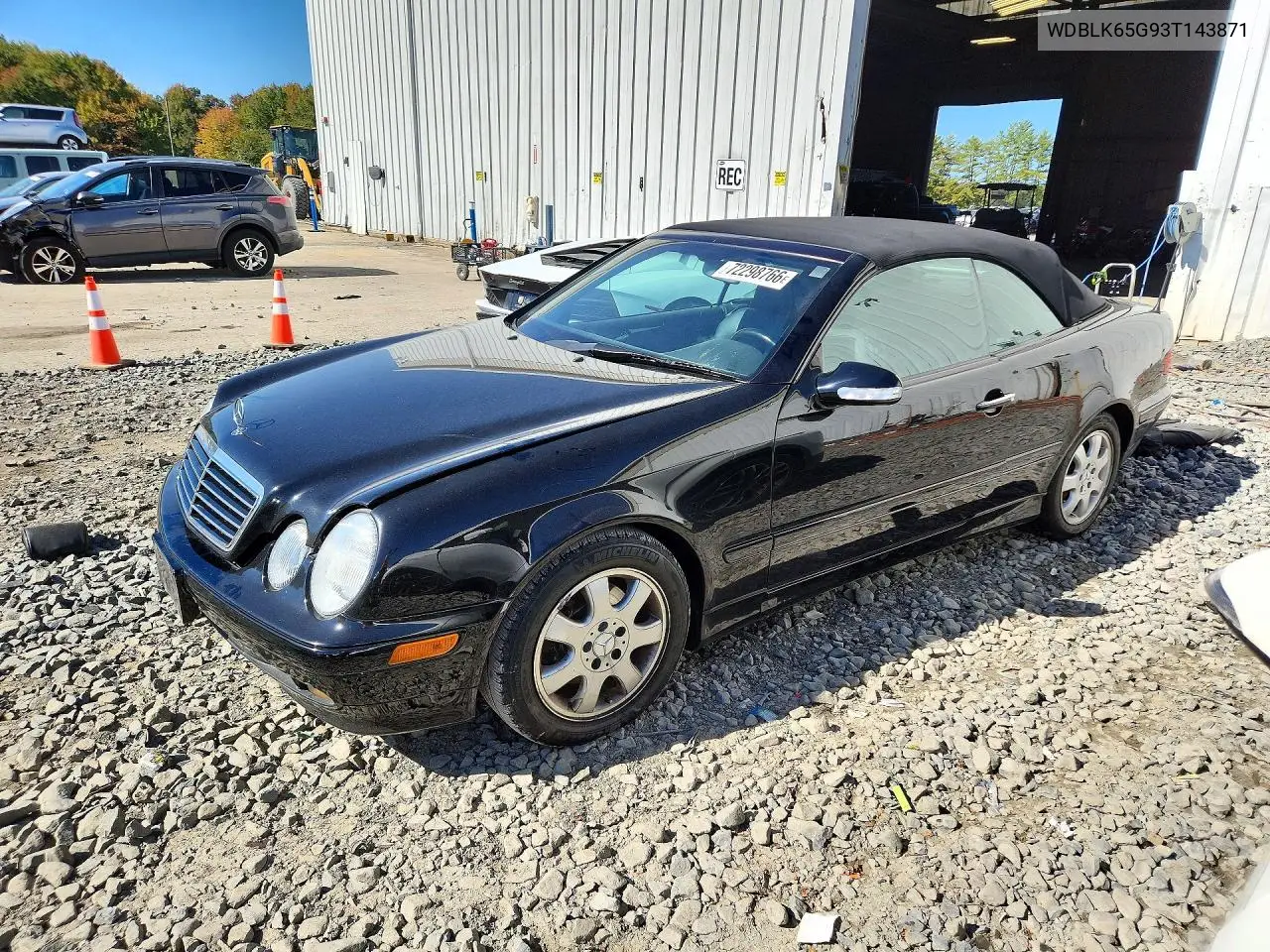 MERCEDES CLK-KLASSE 2003, VIN WDBLK65G93T143871