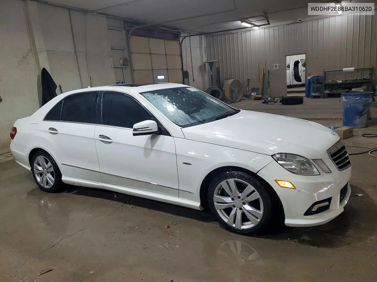 2011 MERCEDES E-KLASSE VIN WDDHF2EB8BA310620 — фото 4