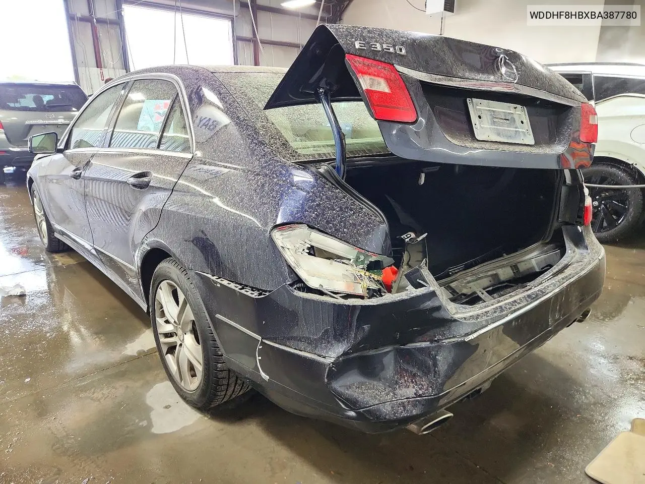 2011 MERCEDES E-KLASSE VIN WDDHF8HBXBA387780 — фото 2