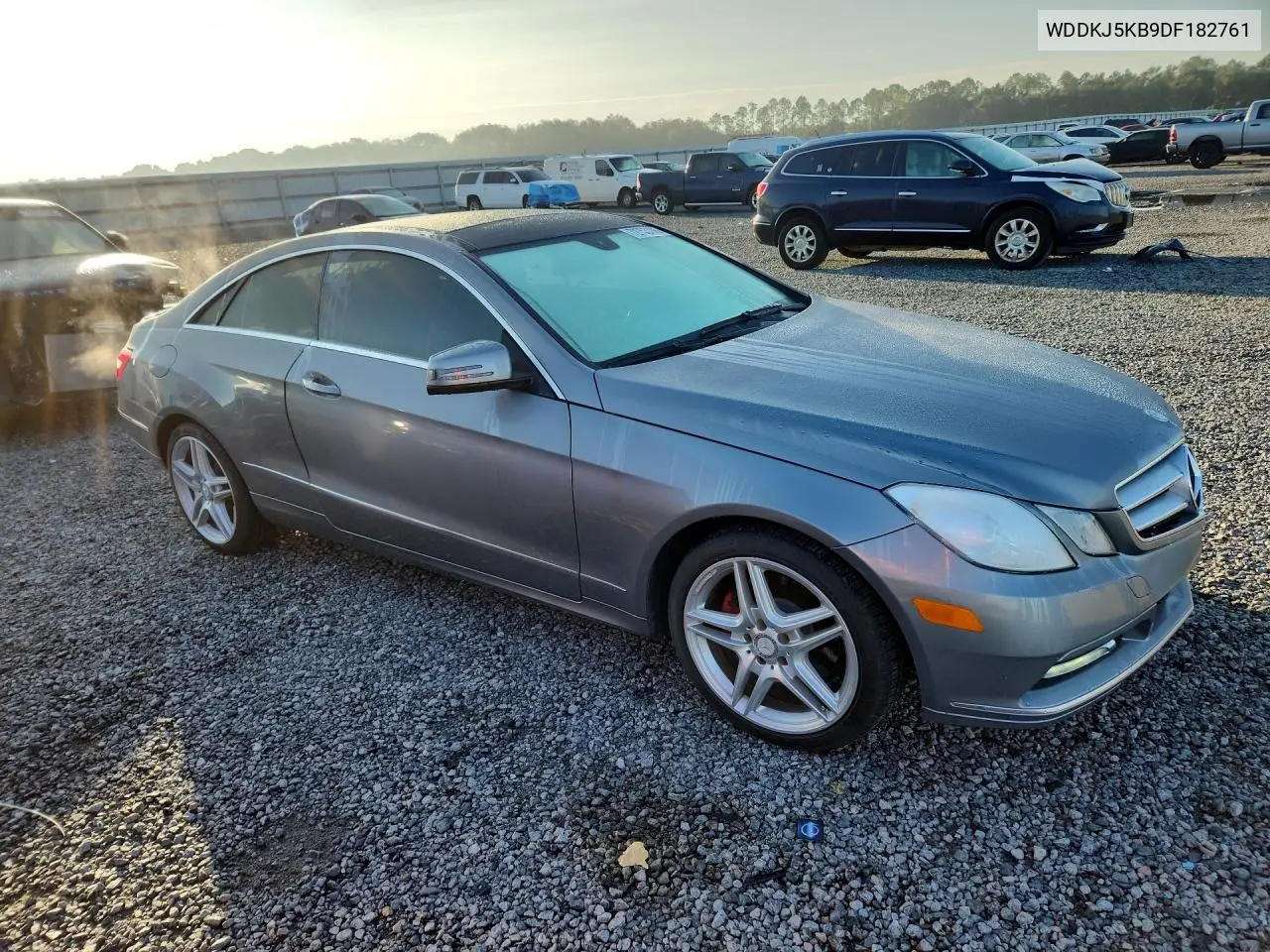 2013 MERCEDES E-KLASSE VIN WDDKJ5KB9DF182761 — фото 4