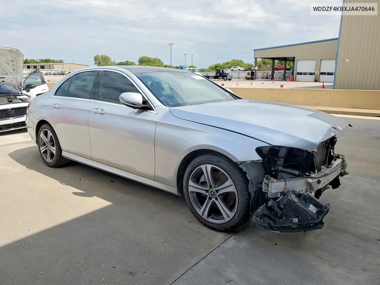 2018 MERCEDES E-KLASSE VIN WDDZF4KBXJA470646 — фото 4