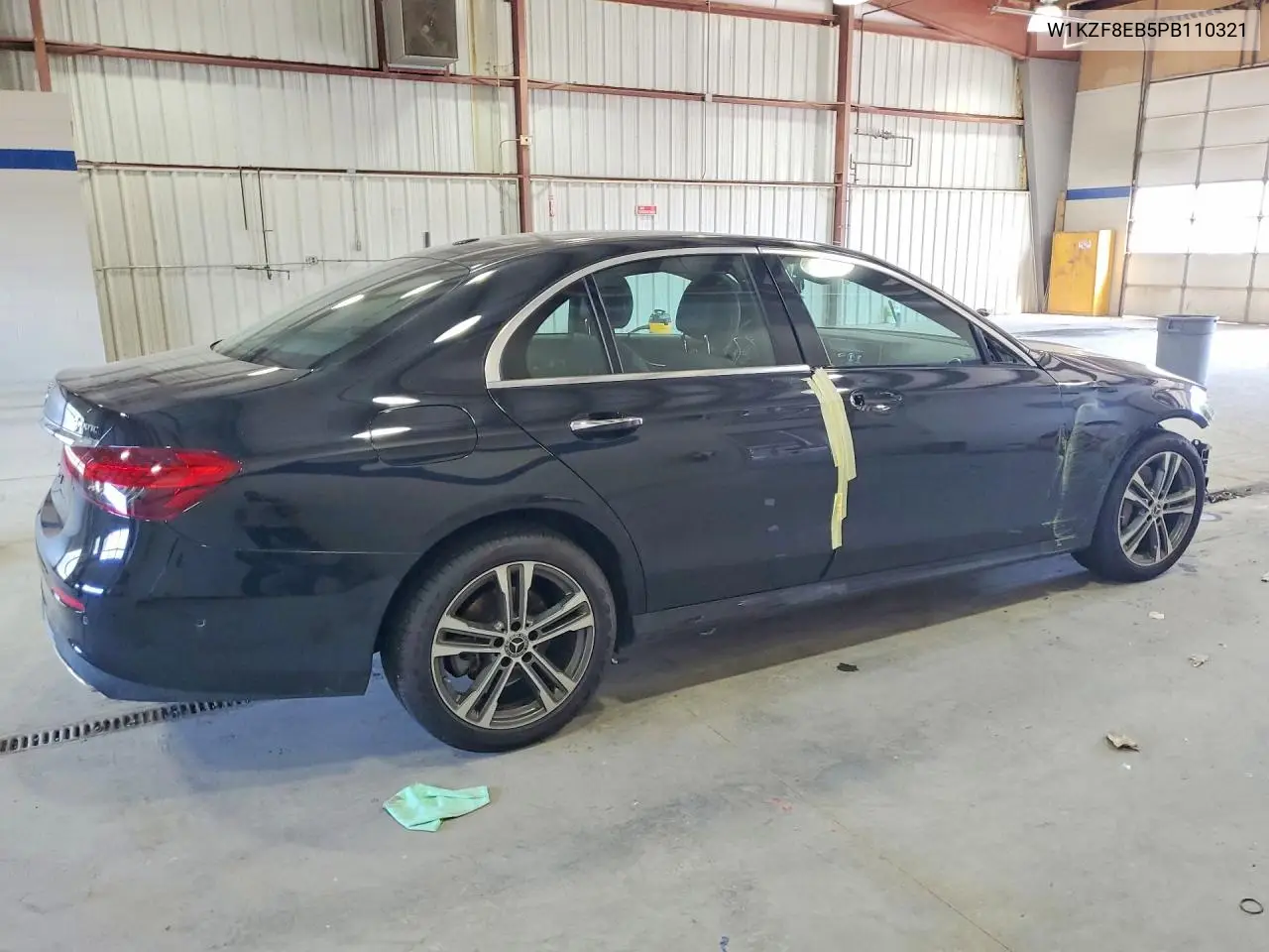 2023 MERCEDES E-KLASSE VIN W1KZF8EB5PB110321 — фото 3