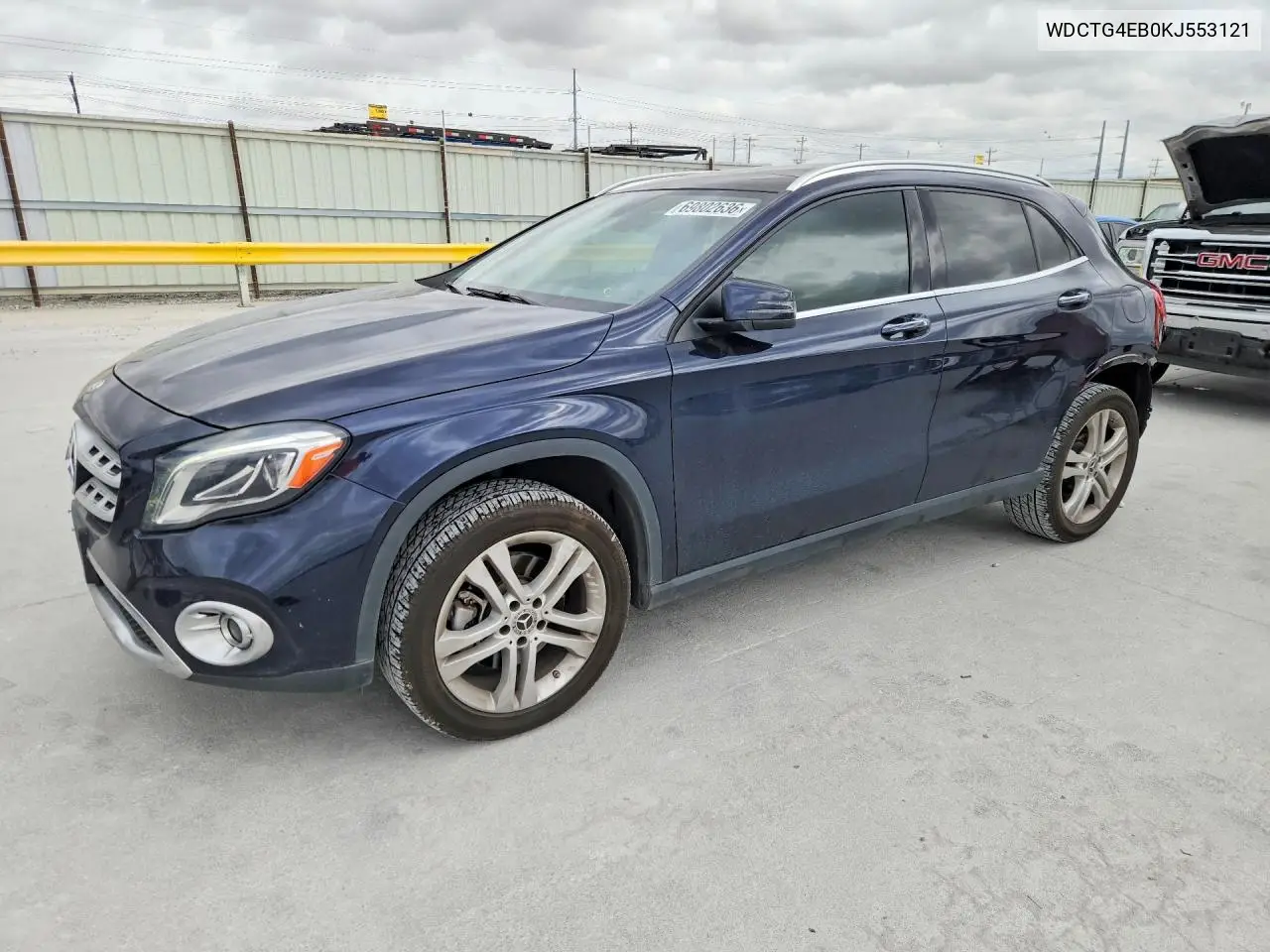 MERCEDES GLA-KLASSE 2019, VIN WDCTG4EB0KJ553121